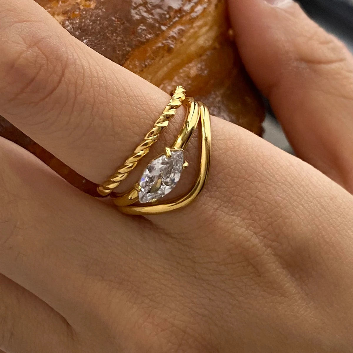 LAILA RING