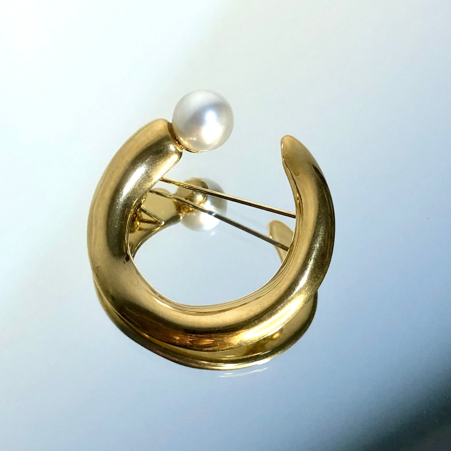 HERA BROOCH