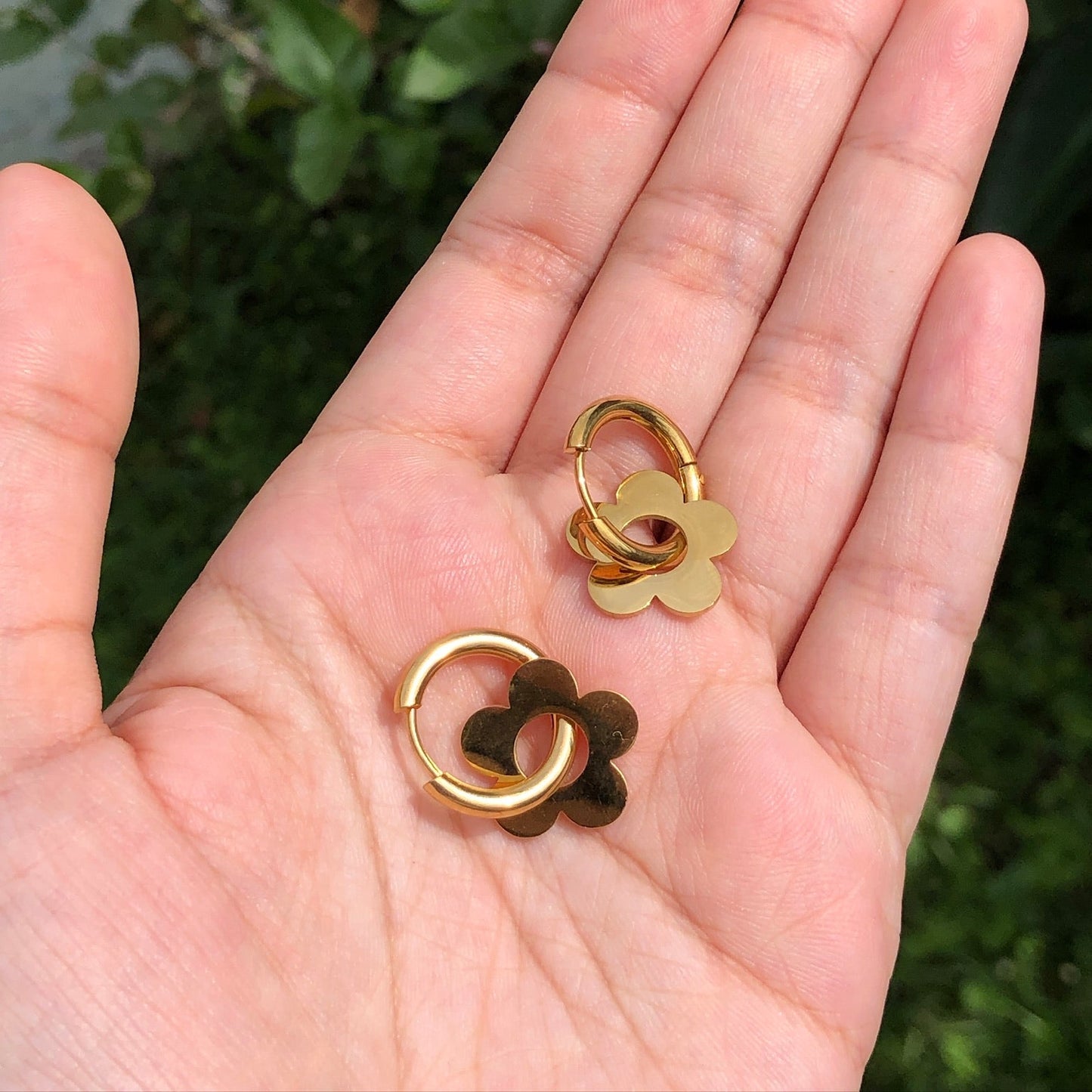 BLOOM EARRING
