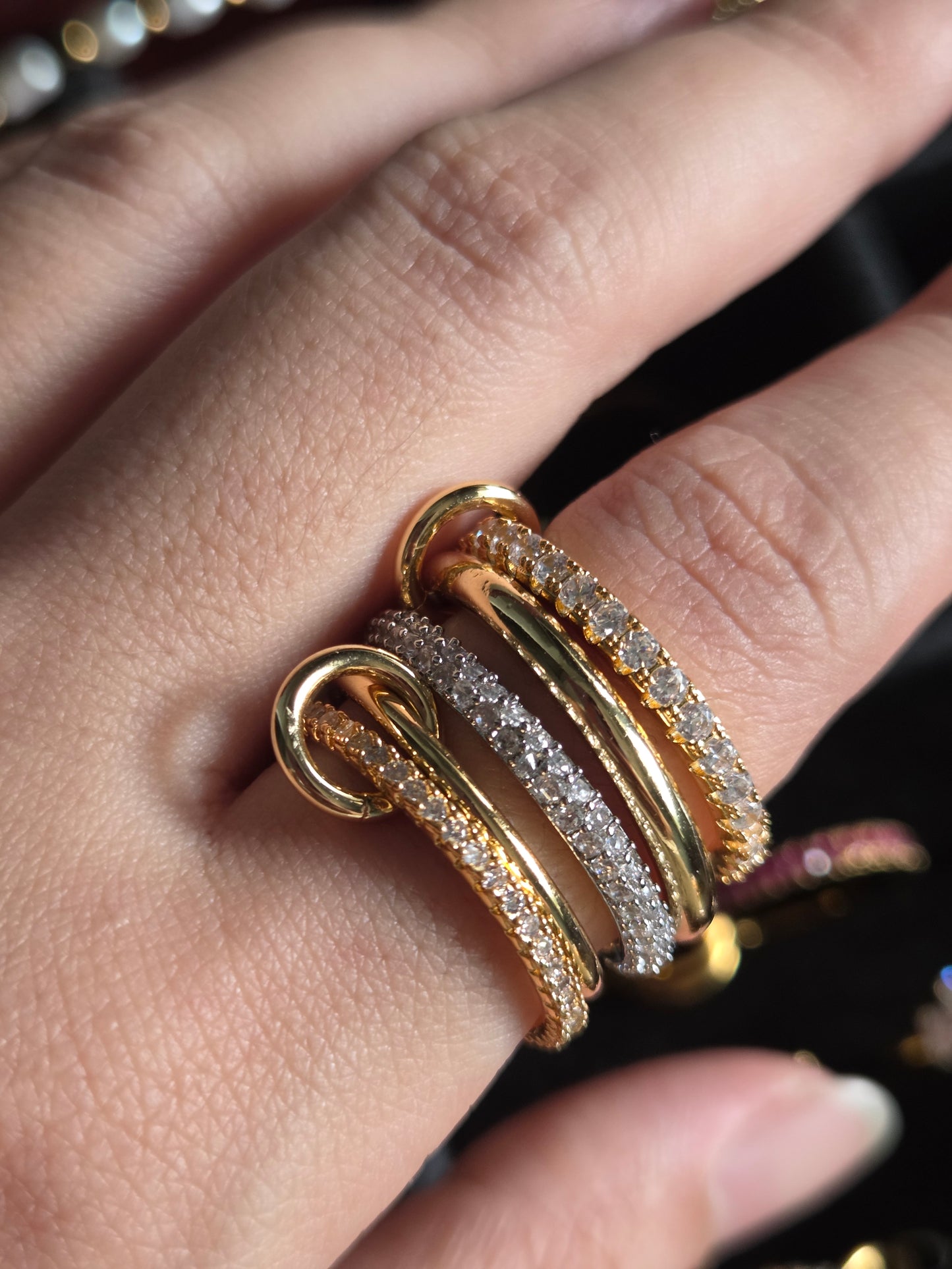 ANGGUN RING