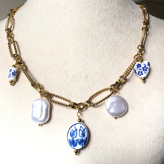 CHINA BLUE CHARM NECKLACE [18K GOLD PLATED]