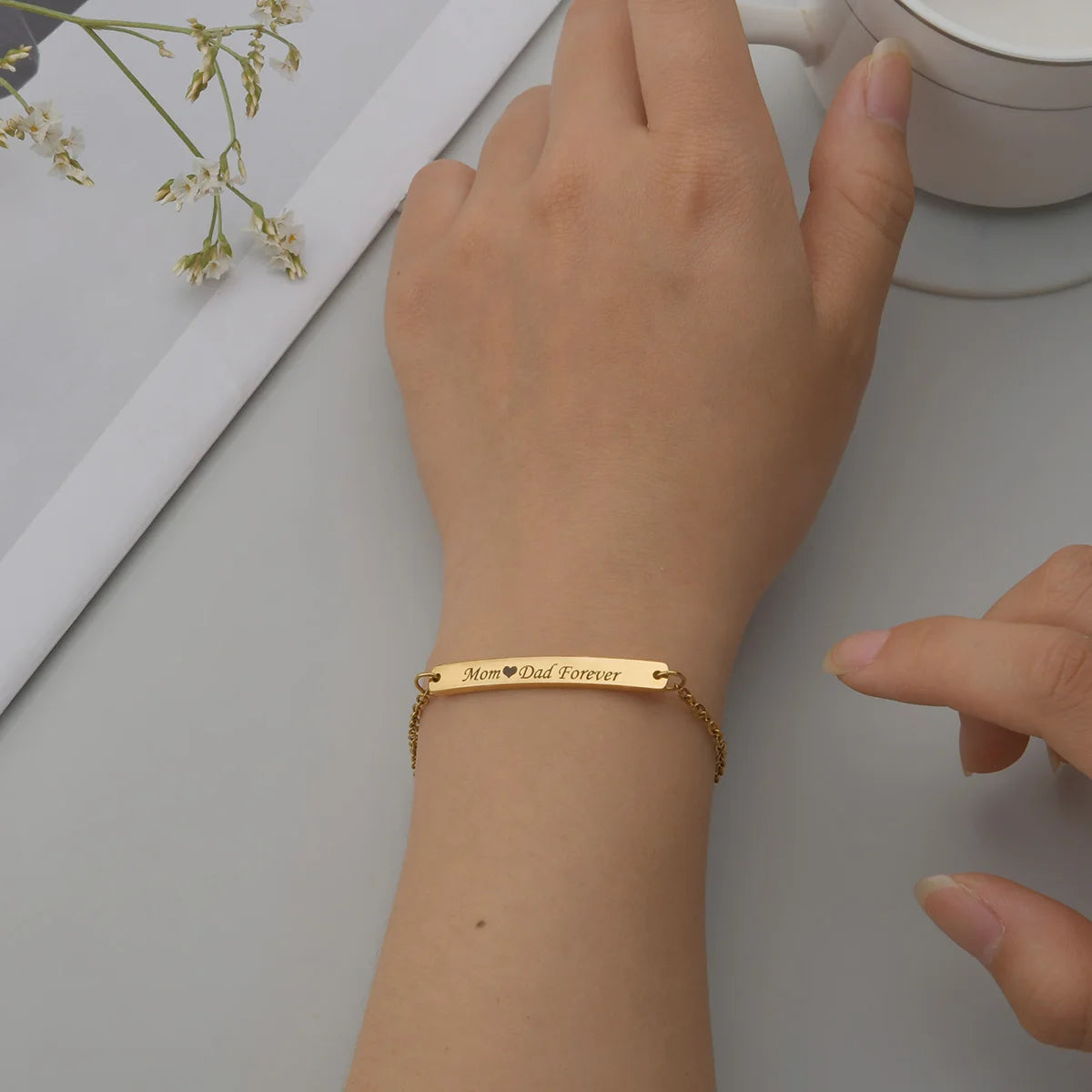 [PRE-ORDER] NAME BAR BRACELET