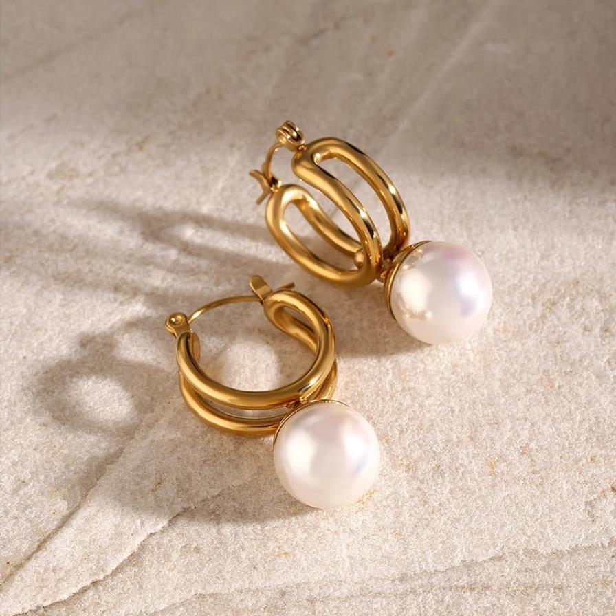 AVA PEARL HOOPS