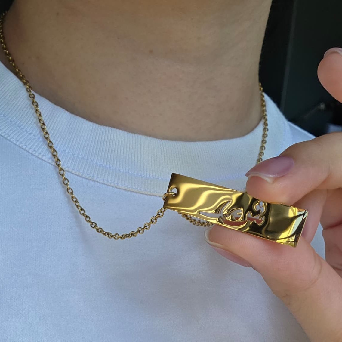 [PRE-ORDER] NAME NECKLACE BAR CUTOUT